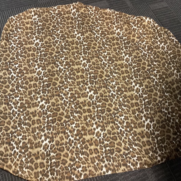 Scarf wrap or Shaw very large really pretty - Picture 4 of 4